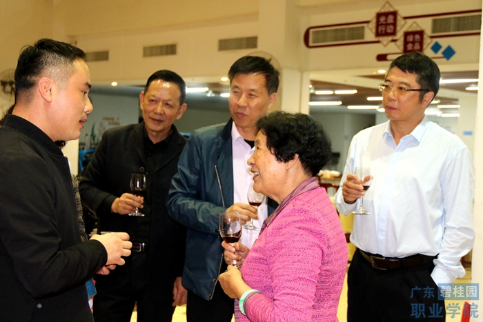 55d1205242428158017d9d5d674e2c73.jpg 21.jpg