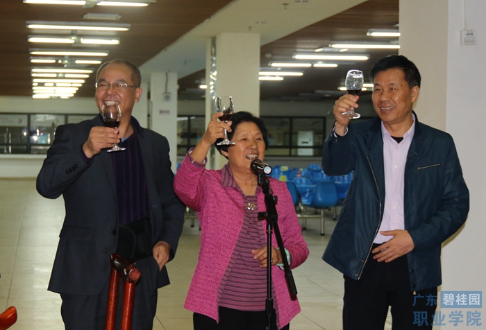 fad3524179da625418abcfeabeb9845b.jpg 19.jpg