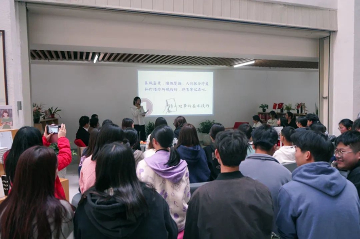 9b88d9195c383aba72c136dd47dbd4bb.jpg 700 (2).jpg