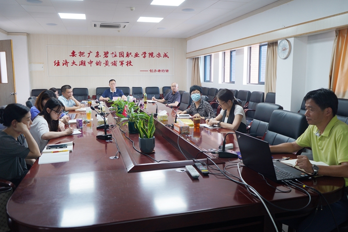 695a2ddf0f698c5ebeefc3b3d41c24e4.jpg 700 (1).jpg