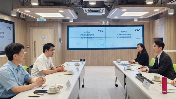 292c84fa30aab060e7ba66967ada765f.jpg 1.jpg