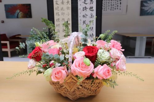 摄影、插花、书法、刺绣、绘画、设计、手工艺……近距离感受同学们的多才多艺！