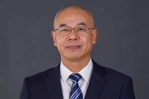 党委副书记、纪委书记、副校长：许从进