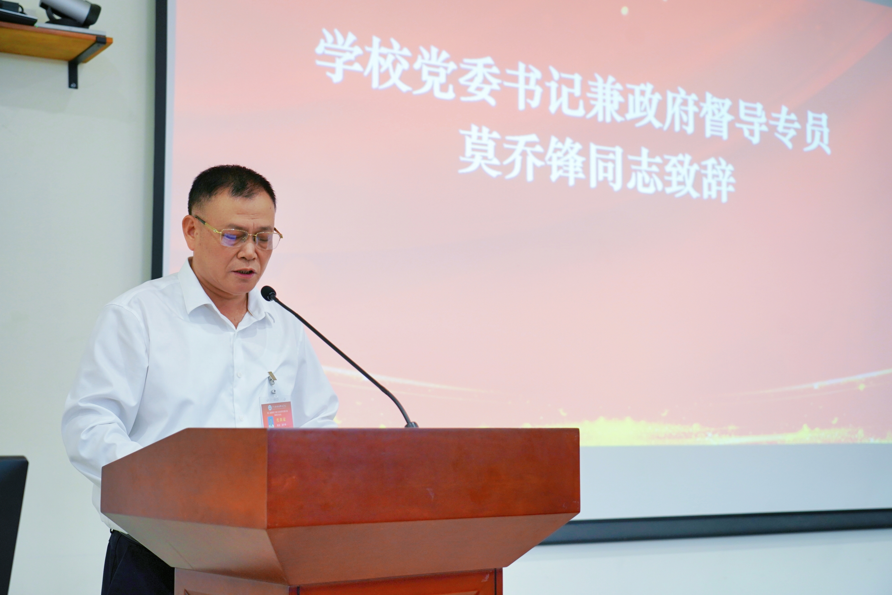 _cgi-bin_mmwebwx-bin_webwxgetmsgimg__&MsgID=5045659910052061865&skey=@crypt_4c9fe1b8_e0aa732460f7be7d8aa71cda096c49b7&mmweb_appid=wx_webfilehelper