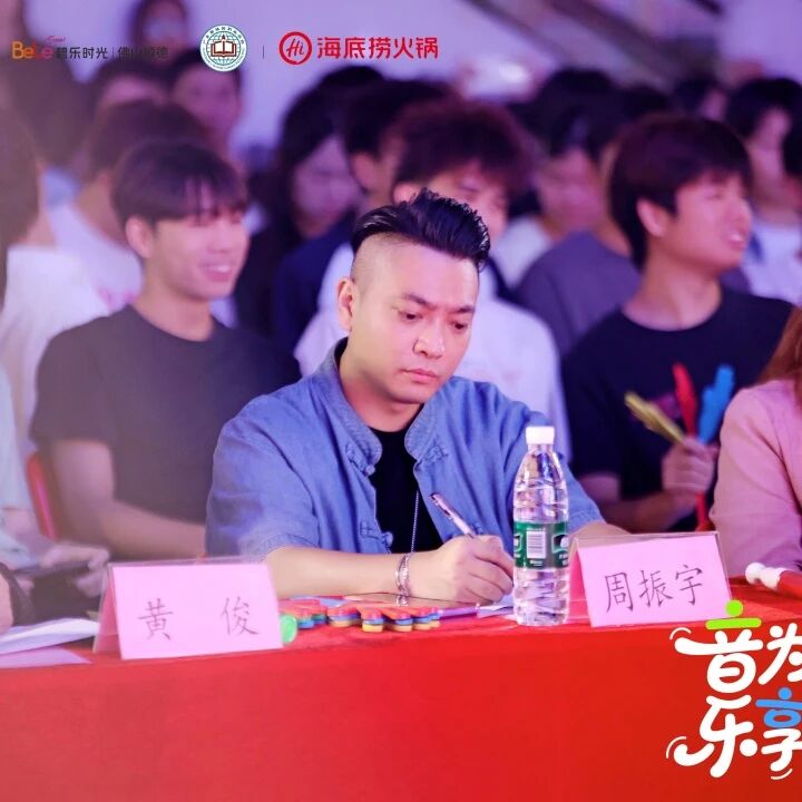 dca8b032773e4fe60d2c412d4d4f04c9