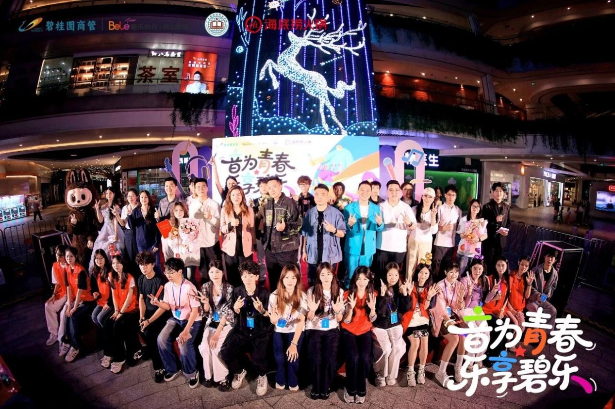 563f61bb99d3790d8b5569ff22c44121