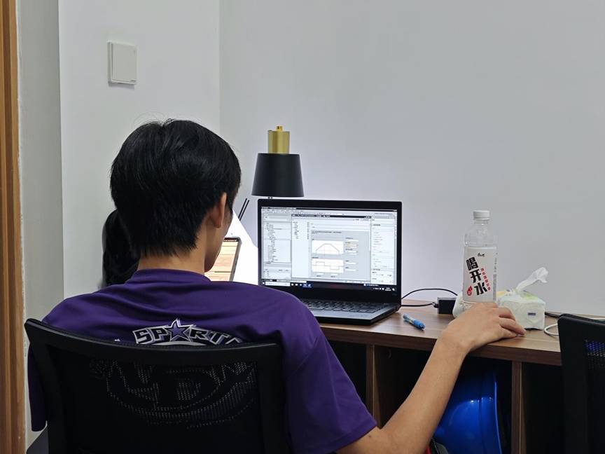 2a8578dca9587d86f2d6cbe332ba65e7