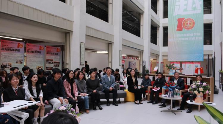 经典润心田，思想铸魂育新人——马克思主义学院举办经典文献品读分享会